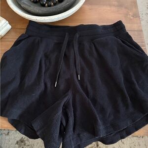lululemon athletica Black High Waist Women's Shorts